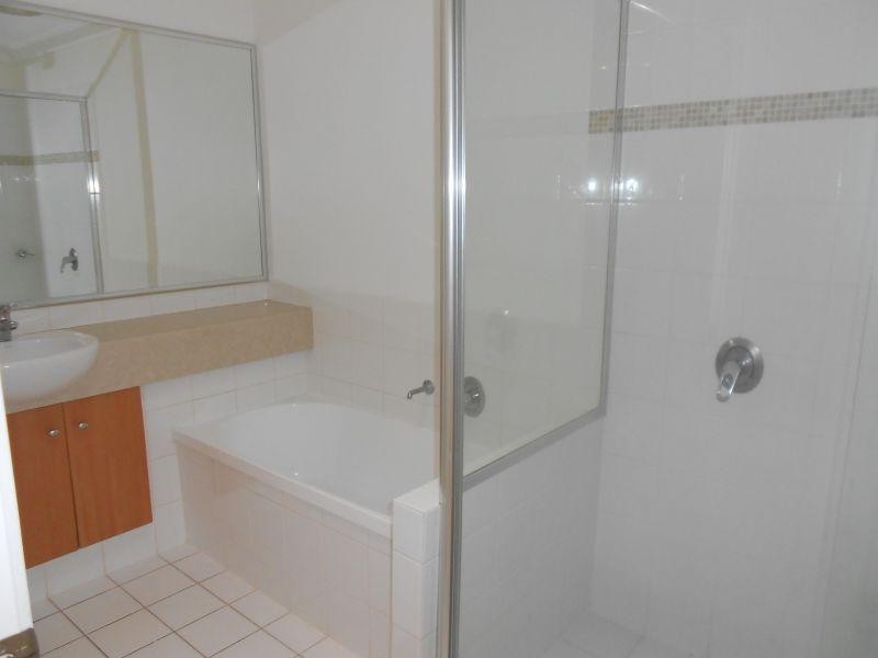 44/302 Christine Avenue, Varsity Lakes QLD 4227