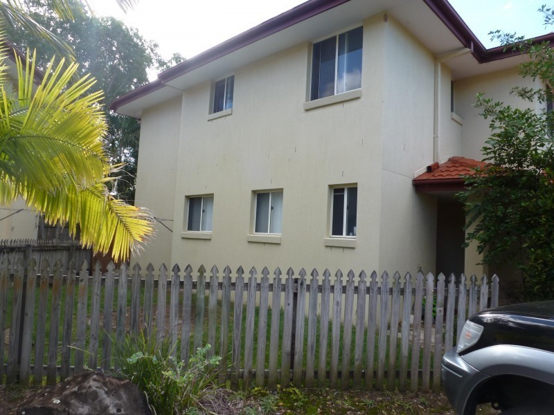 102 Alexander Drive, Highland Park QLD 4211