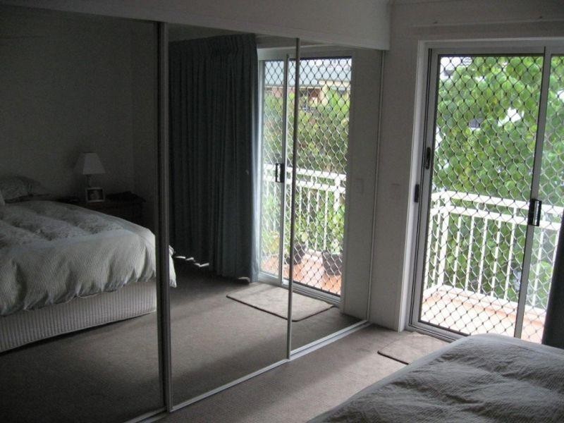 Chevron Island QLD 4217