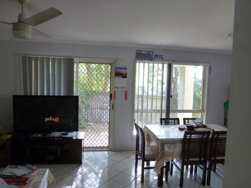 102 Alexander Drive, Highland Park QLD 4211