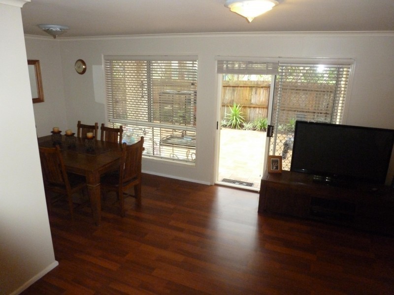 102 Alexander Drive, Highland Park QLD 4211