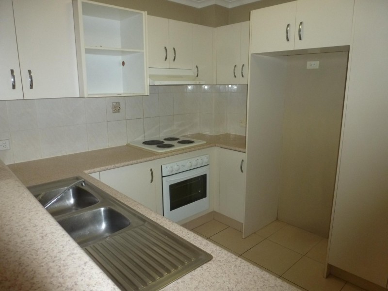 03/102 Alexander Drive, Highland Park QLD 4211