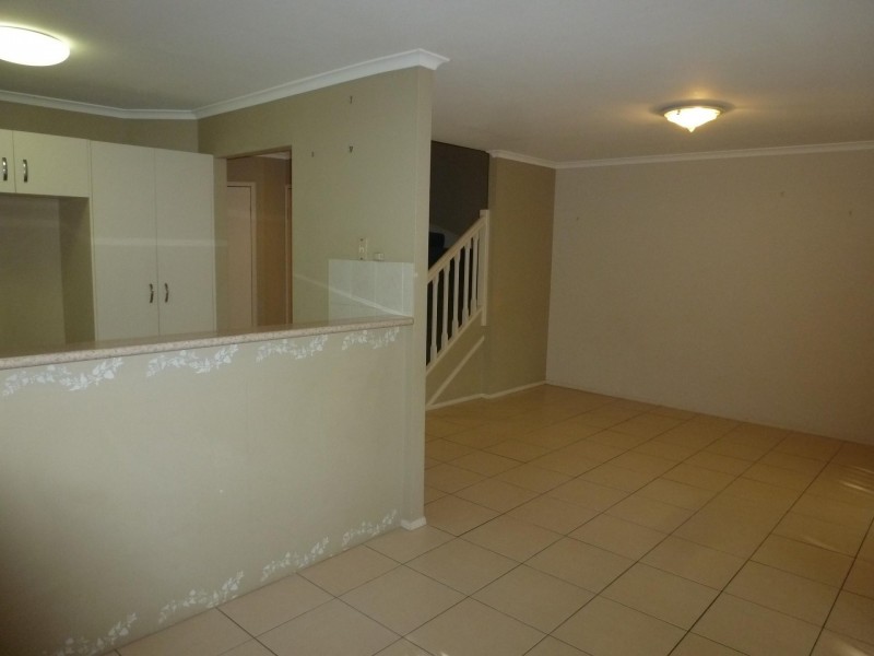 03/102 Alexander Drive, Highland Park QLD 4211