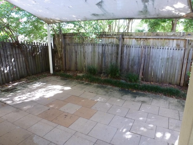03/102 Alexander Drive, Highland Park QLD 4211