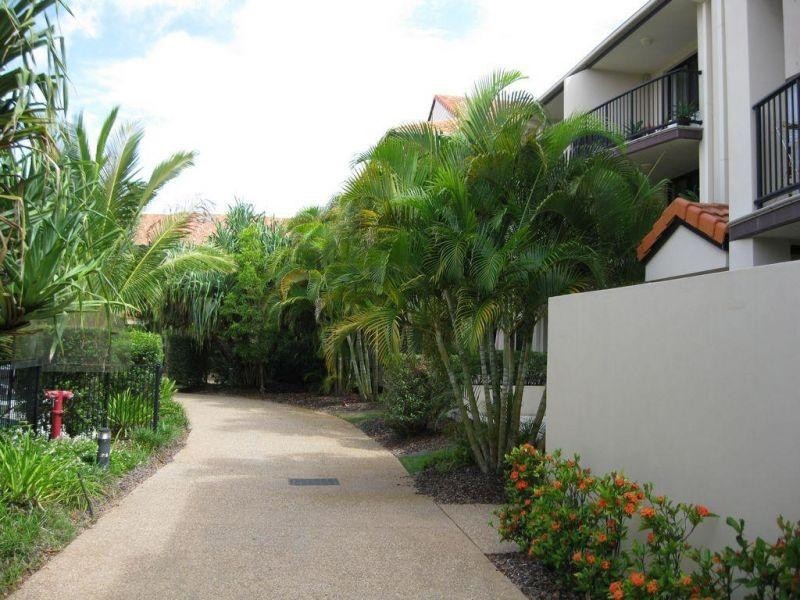 Unit/17/16 Markeri Street, Mermaid Beach QLD 4218