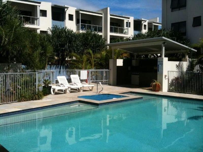 30/6 Fifth Avenue, Burleigh Heads QLD 4220