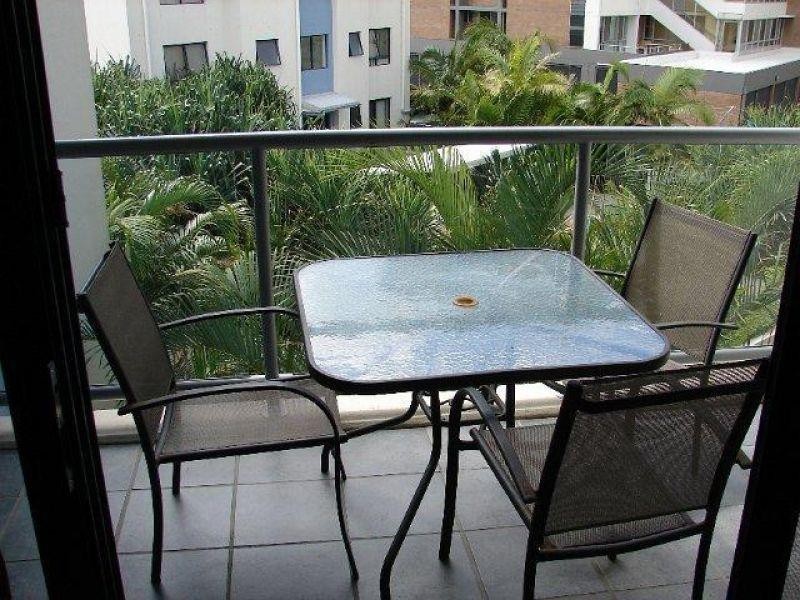 30/6 Fifth Avenue, Burleigh Heads QLD 4220