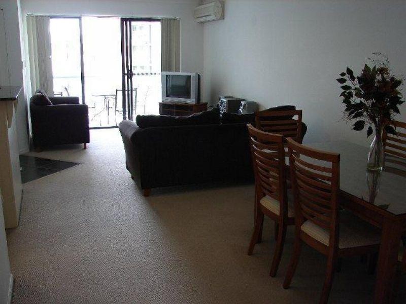 30/6 Fifth Avenue, Burleigh Heads QLD 4220