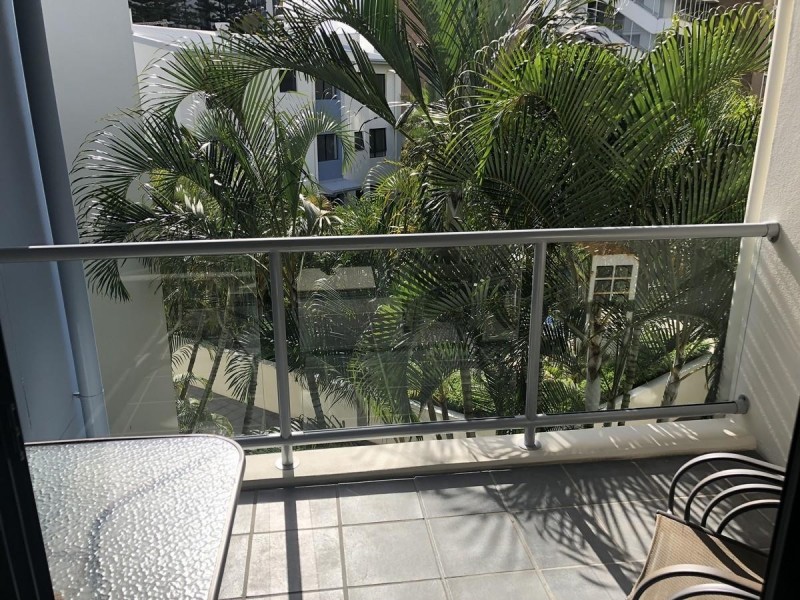30/6 Fifth Avenue, Burleigh Heads QLD 4220