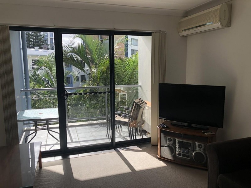 30/6 Fifth Avenue, Burleigh Heads QLD 4220