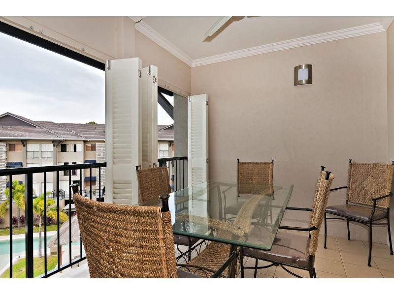 22 Ward Street, Mooroobool QLD 4870