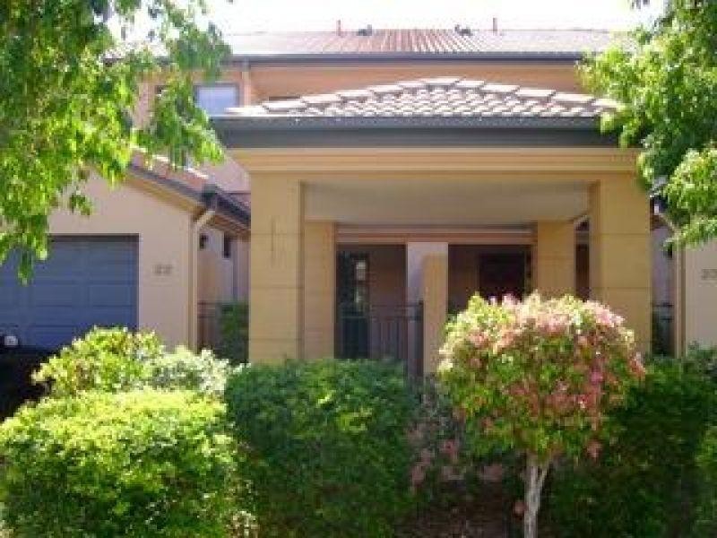 85 Palm Meadows Drive, Carrara QLD 4211