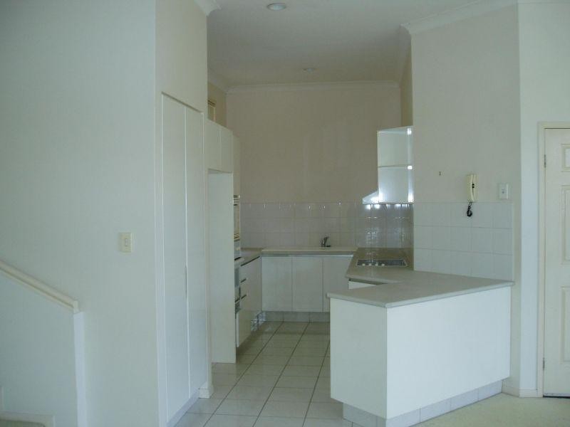 152 Palm Meadows Drive, Carrara QLD 4211