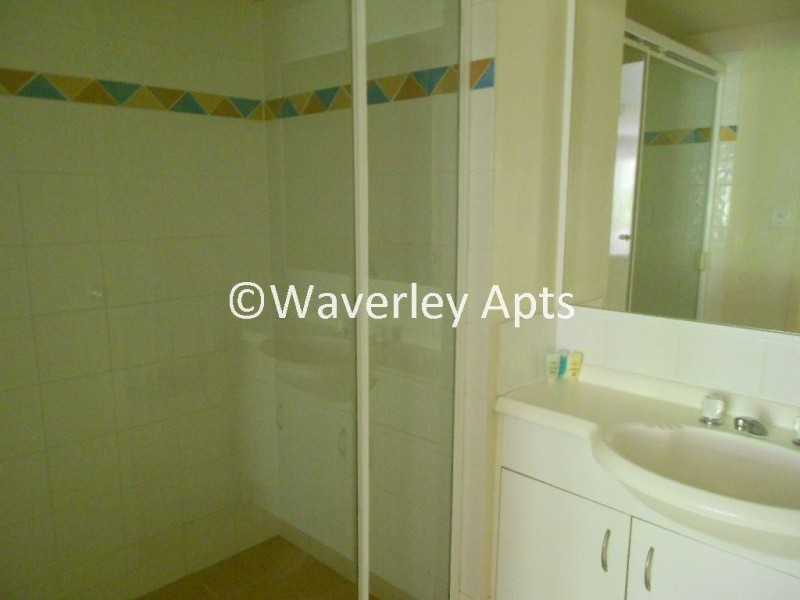 16-26 Waverley Street, Southport QLD 4215