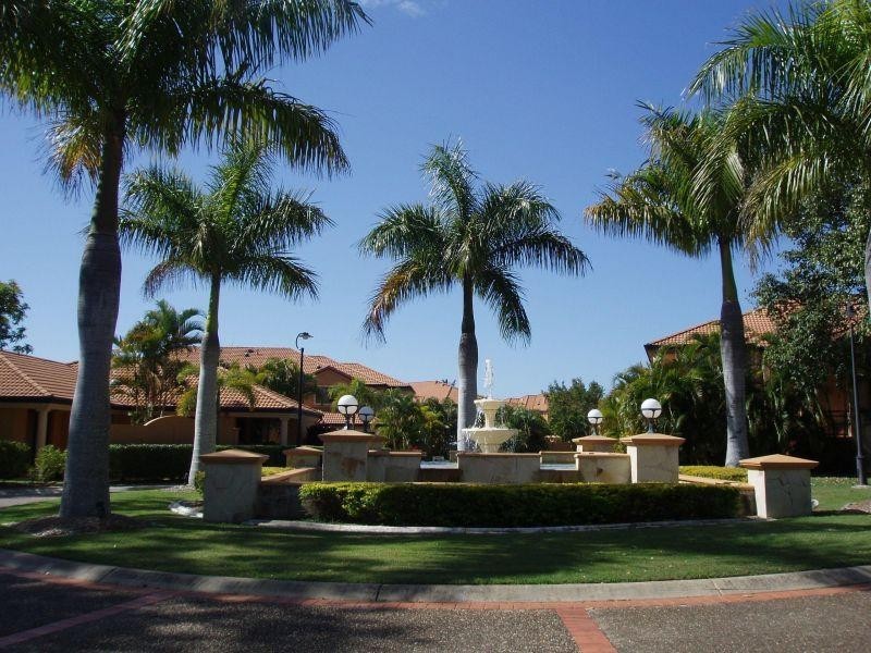 85 Palm Meadows Drive, Carrara QLD 4211