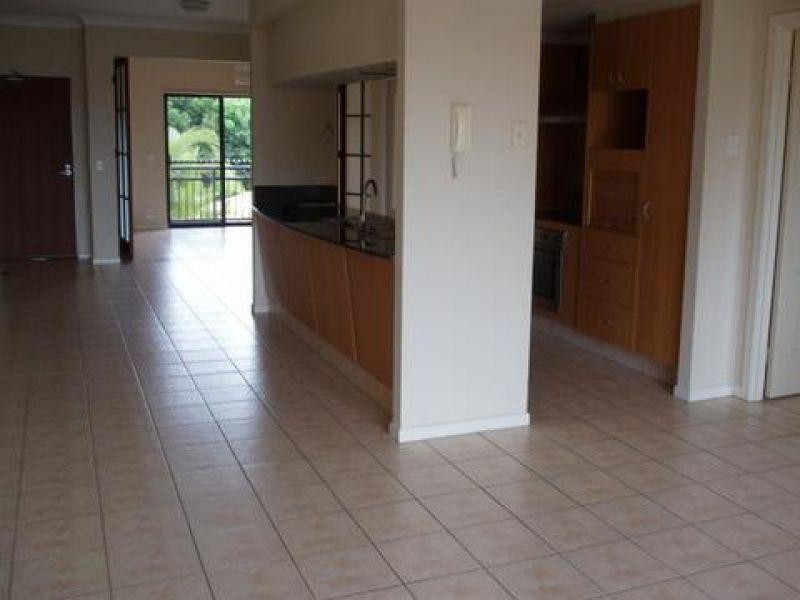 85 Palm Meadows Drive, Carrara QLD 4211