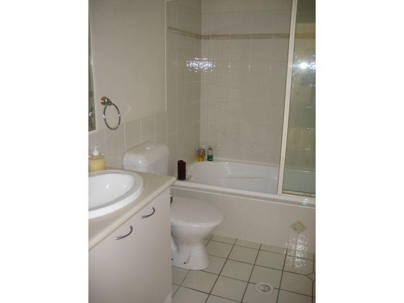 57/316 Long Street, Graceville QLD 4075