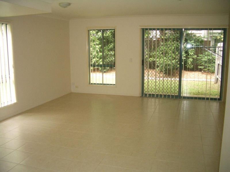 Lodge 3 Unit 4/87-91 Heeb Street, Ashmore QLD 4214