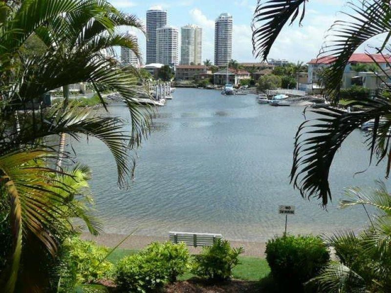 Apartment  35/22 Jennifer Avenue, Runaway Bay QLD 4216