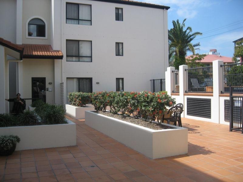 20/11-15 Owens Lane, Southport QLD 4215