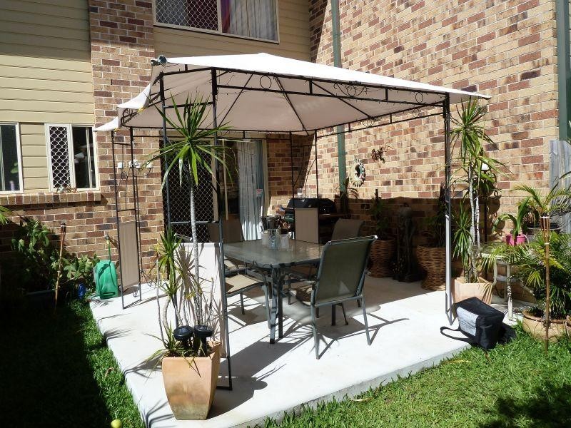 23 Tristan Court, Benowa QLD 4217