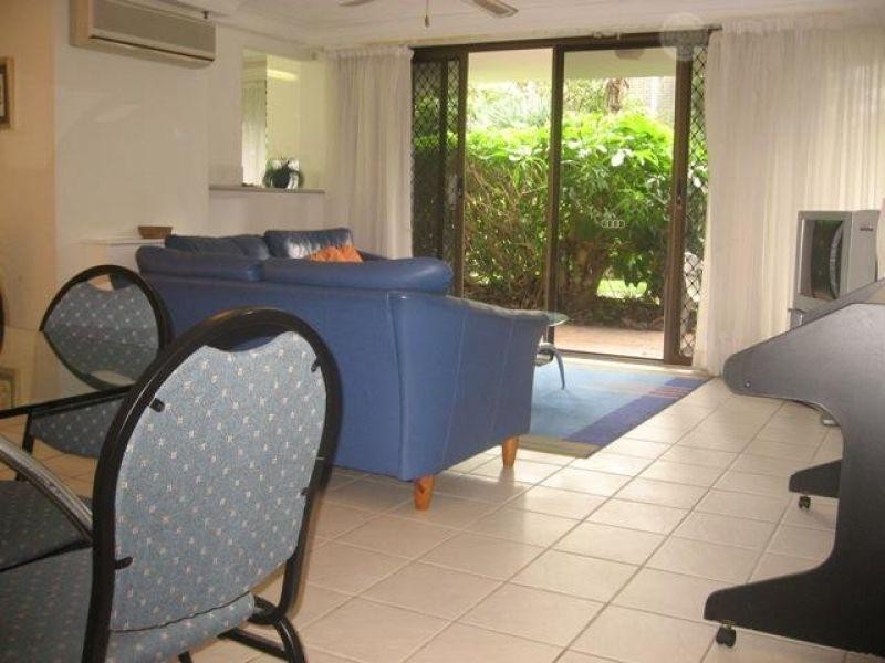 3/5-25 Enderley Avenue, Surfers Paradise QLD 4217