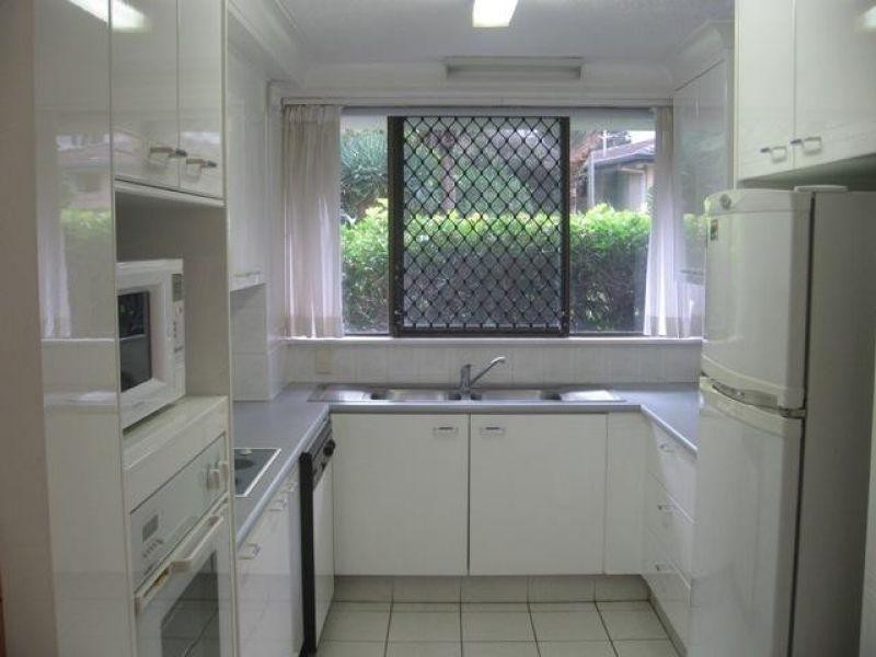 3/5-25 Enderley Avenue, Surfers Paradise QLD 4217