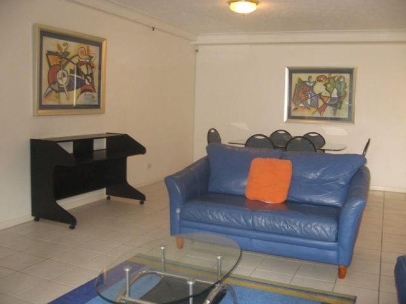 3/5-25 Enderley Avenue, Surfers Paradise QLD 4217