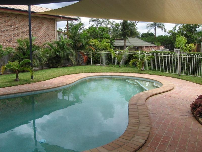 5/8 Honeysuckle Way, Calamvale QLD 4116