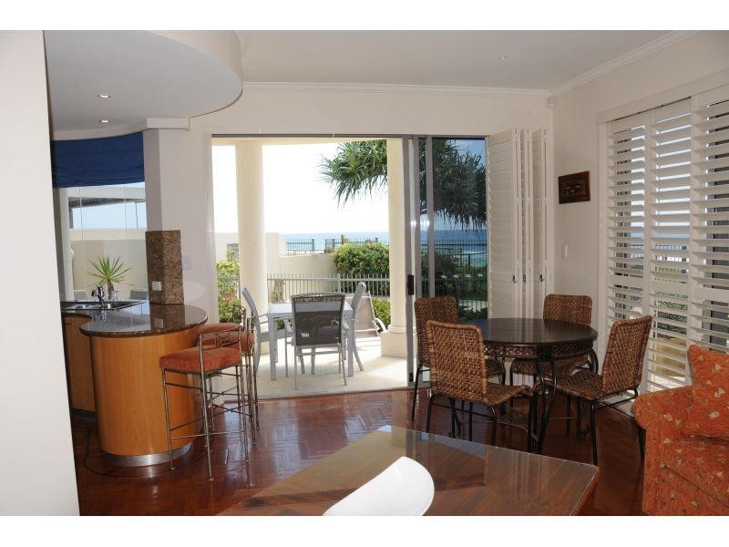 74 Old Burleigh Road, Surfers Paradise QLD 4217