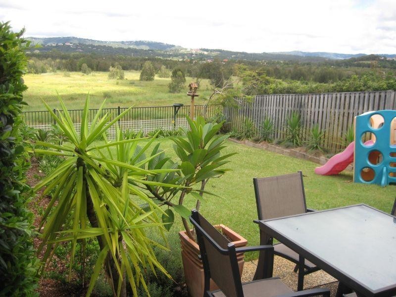 Unit /55/136 Palm Meadows Drive, Carrara QLD 4211