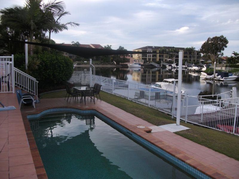 14/75 Bayview Street, Runaway Bay QLD 4216