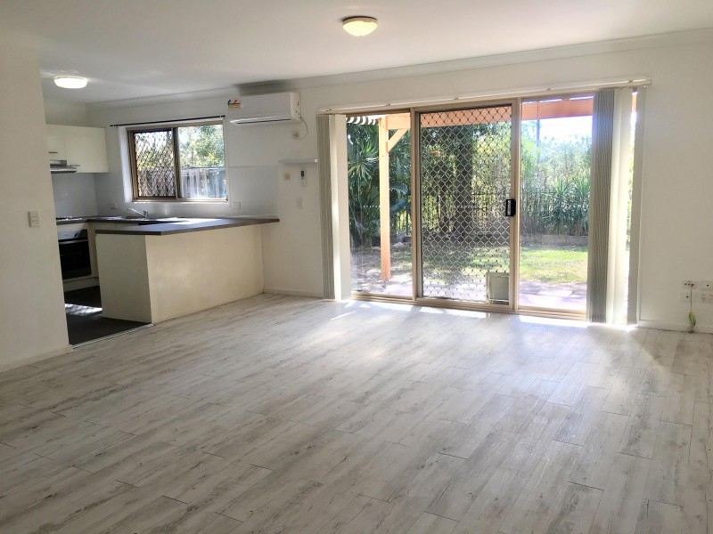 4/6-20 Ben Lomond Drive, Highland Park QLD 4211