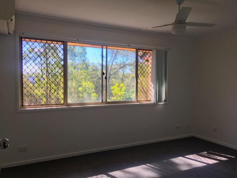 4/6-20 Ben Lomond Drive, Highland Park QLD 4211