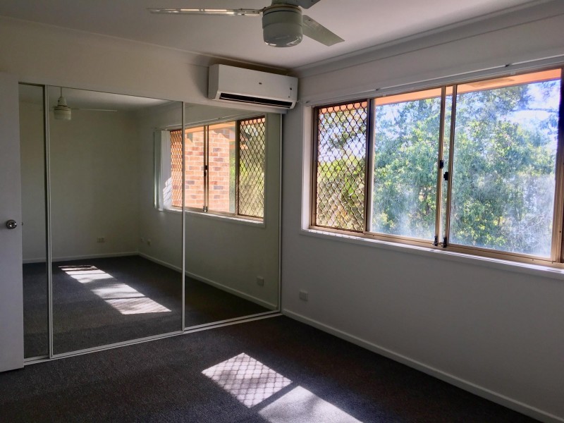 4/6-20 Ben Lomond Drive, Highland Park QLD 4211