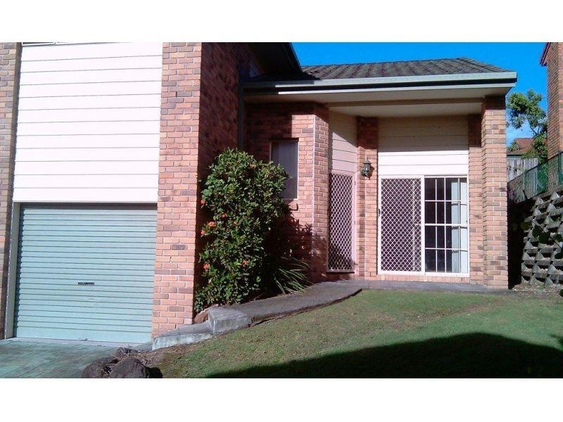 1A Alison Road, Carrara QLD 4211