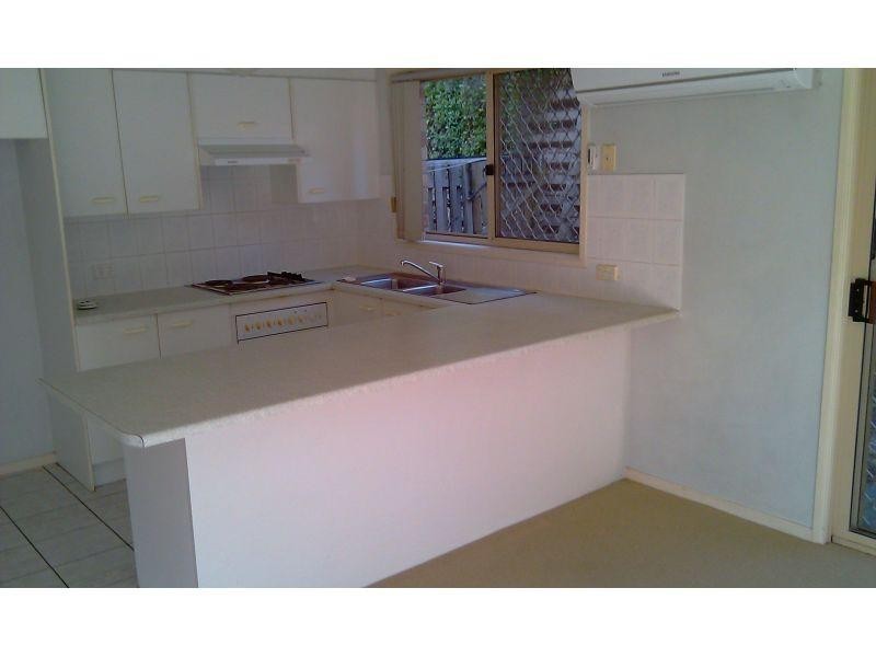 1A Alison Road, Carrara QLD 4211