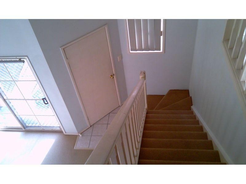 1A Alison Road, Carrara QLD 4211