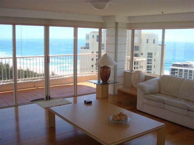 1 Peak Avenue, Main Beach QLD 4217