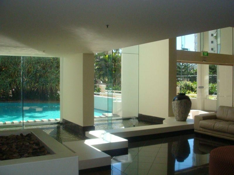 1 Peak Avenue, Main Beach QLD 4217