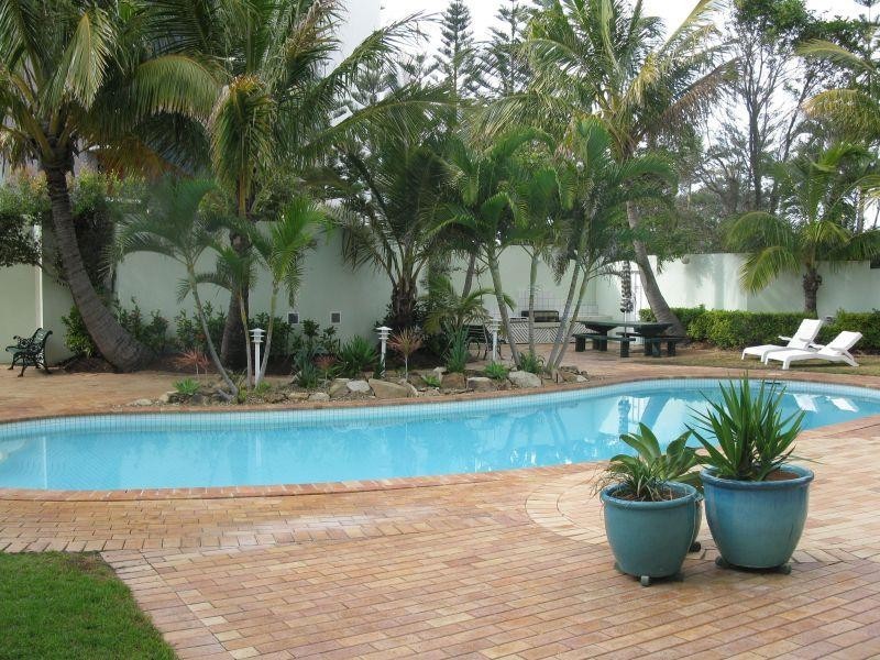 3 Tedder Avenue, Main Beach QLD 4217