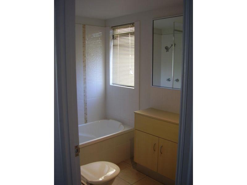 6/95 McLeod Street, Cairns QLD 4870