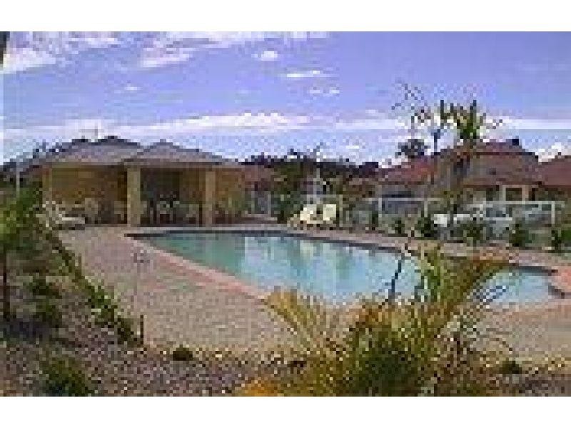 113 Arundel Drive, Arundel QLD 4214