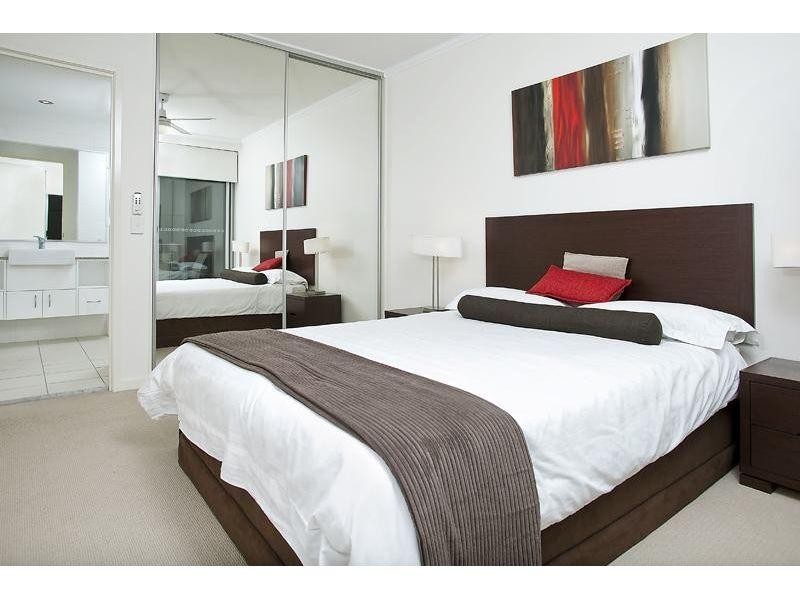 17/24 Allwood Street, Indooroopilly QLD 4068