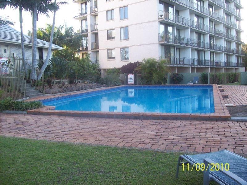 Clear Island Waters QLD 4226