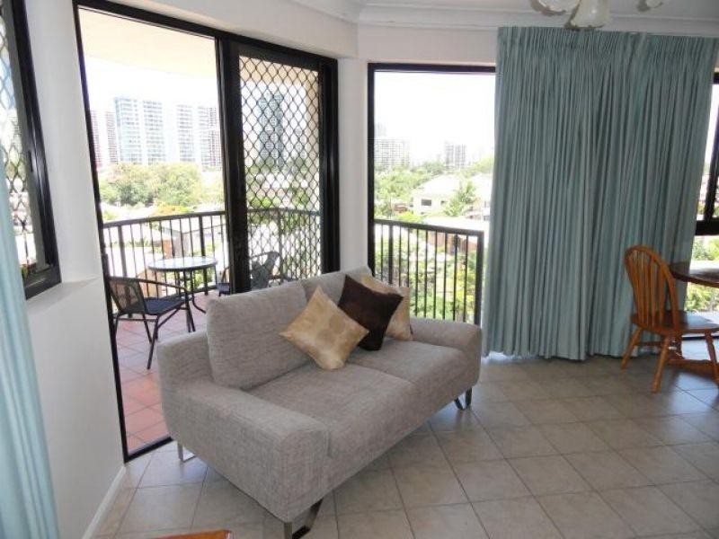 12 Paradise Island, Surfers Paradise QLD 4217