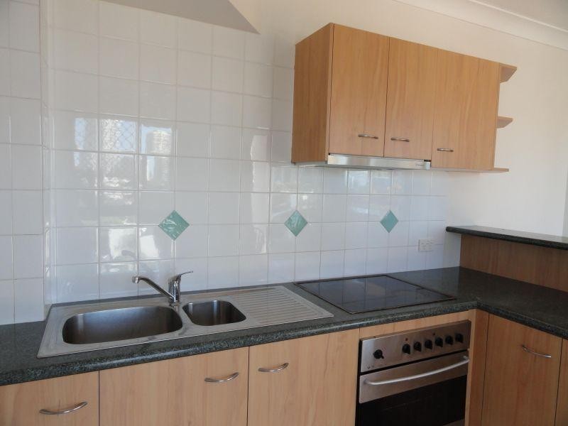 12 Paradise Island, Surfers Paradise QLD 4217