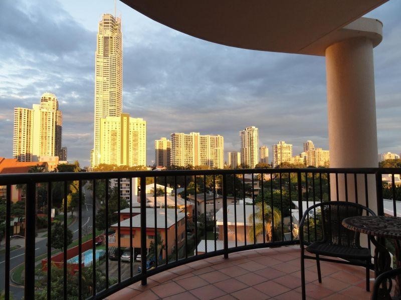 12 Paradise Island, Surfers Paradise QLD 4217