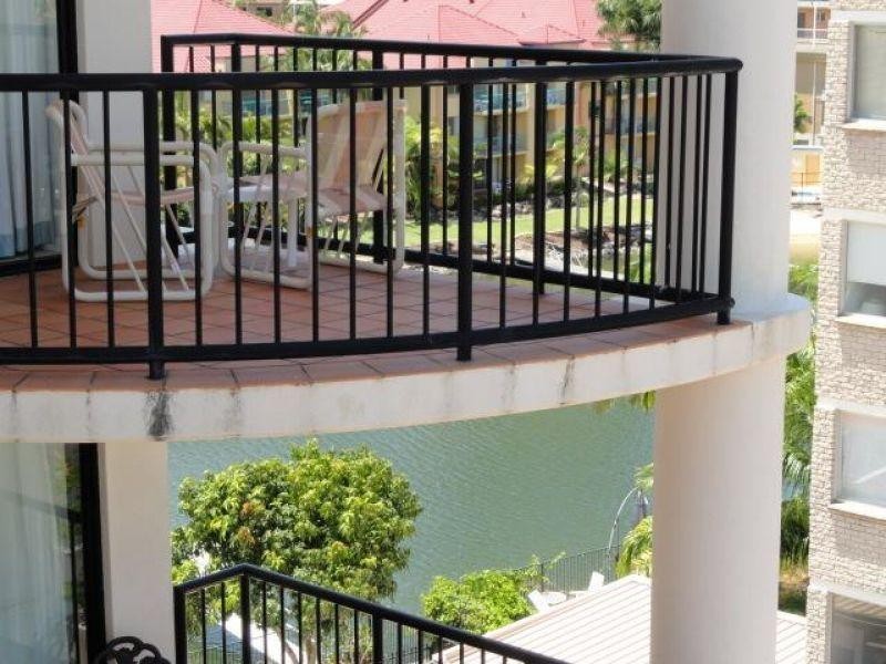 12 Paradise Island, Surfers Paradise QLD 4217