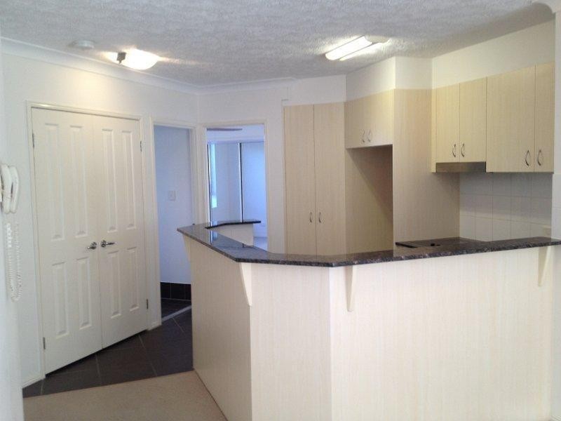 20/6 Fifth Avenue, Burleigh Heads QLD 4220